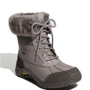 Size 6.5 Ugg Adirondack Boots